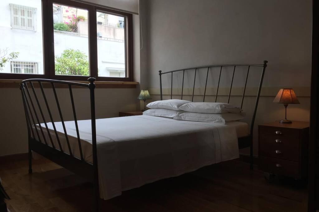 Unique - Spacious Studio With Rooftop / Thissio Афіни Екстер'єр фото